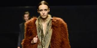 Prada renunță la îmbrăcămintea din blană