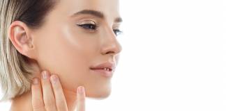 Ai unghii deteriorate? Păr fragil? Iată câteva sfaturi pentru sănătatea acestora