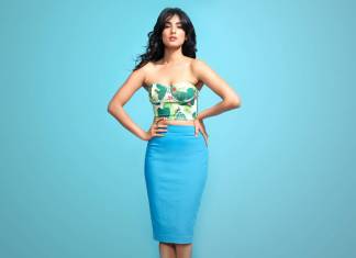 Fustele midi sunt în trend anul acesta. Vezi în galeria foto cum le poți asorta stilului tău autentic