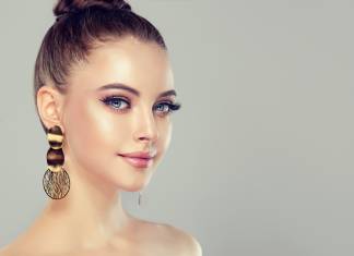 Cerceii, bijuteriile care iasă imediat în evidență. Iată cum să îi porți