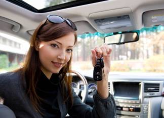 Ce mașină trebuie să ai dacă ești femeie de succes? Vezi top 7 mașini